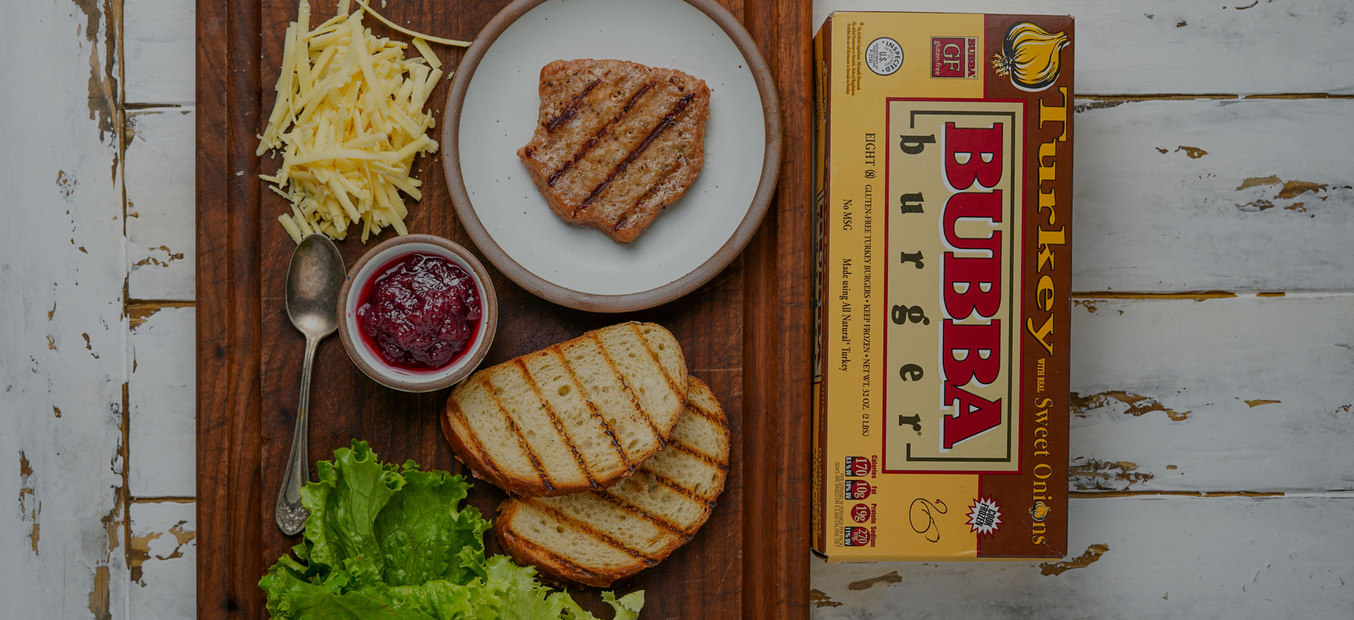 https://bubbafoods.com/wp-content/uploads/2021/11/Cranberry-and-White-Cheddar-Sweet-Onion-Turkey-BUBBA-Burger-on-Sourdough-4.jpg