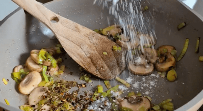 How to cook a Bubba Burger image