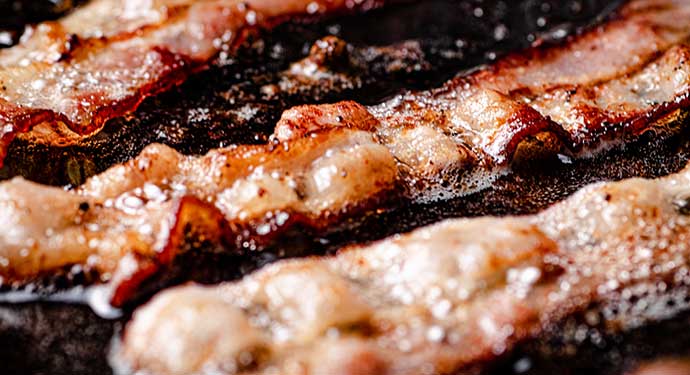 Cook the Bacon and Onion Rings. recipe image